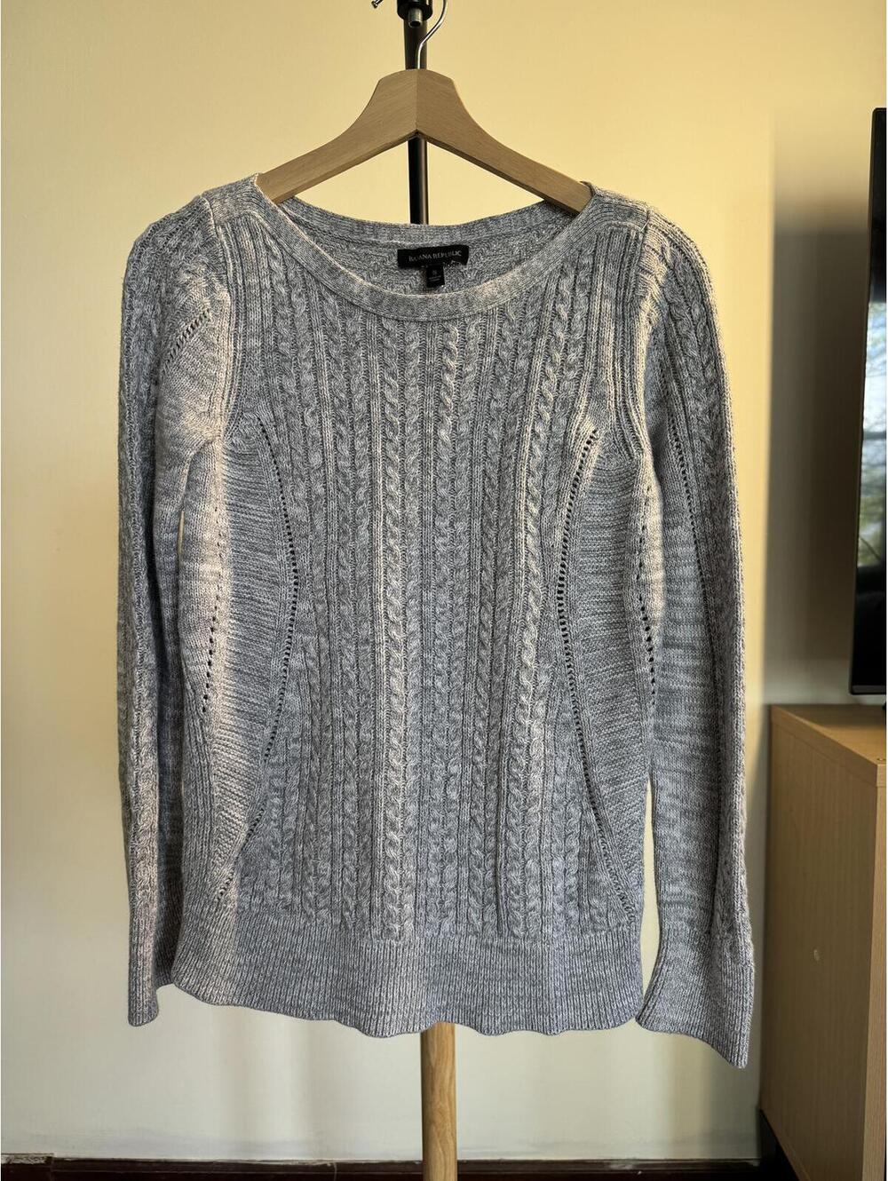 Banana Republic Gray Cable Knit Sweater Size S